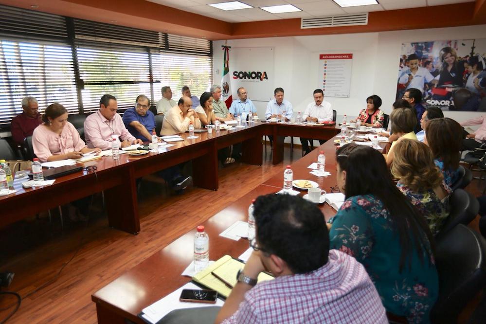Estrechan colaboración SEC y Alcaldes del Río Sonora Estrechan colaboración SEC y Alcaldes del Río Sonora