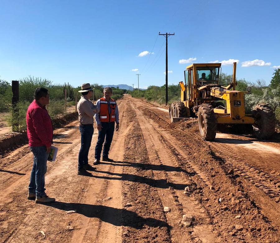 Atiende CIDUE necesidades de rehabilitación de vialidades en áreas rurales