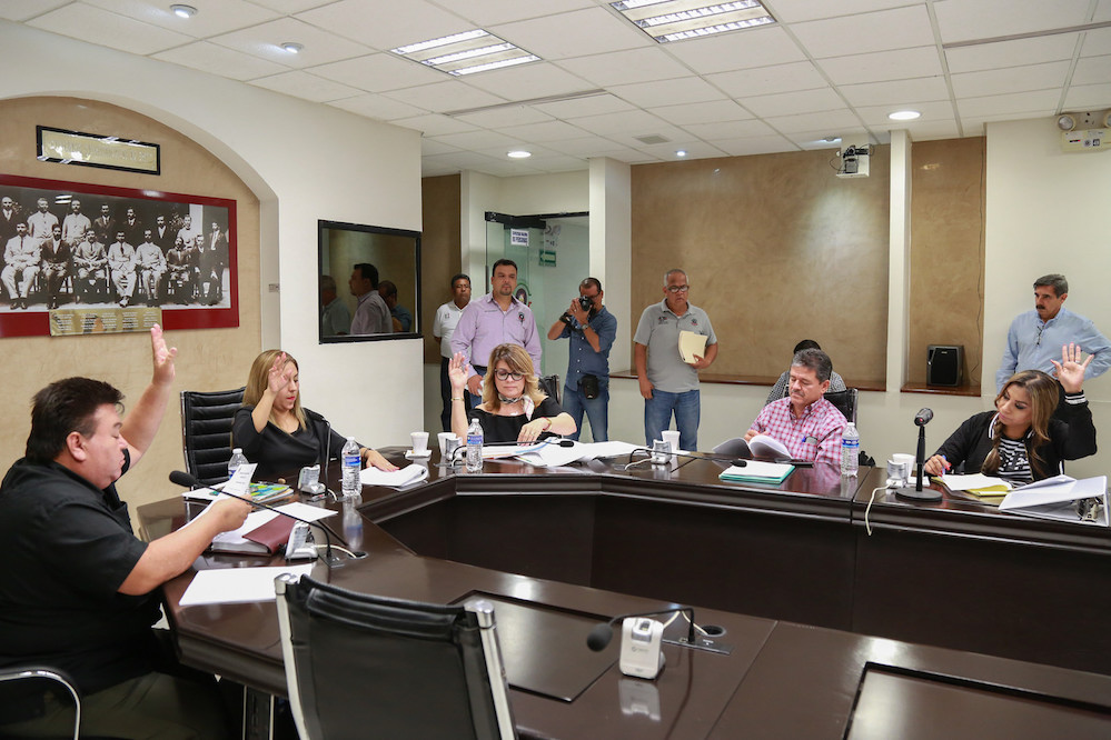 Aplican caducidad legislativa a diversos folios turnados a Primera Comisión de Hacienda Aplican caducidad legislativa a diversos folios turnados a Primera Comisión de Hacienda