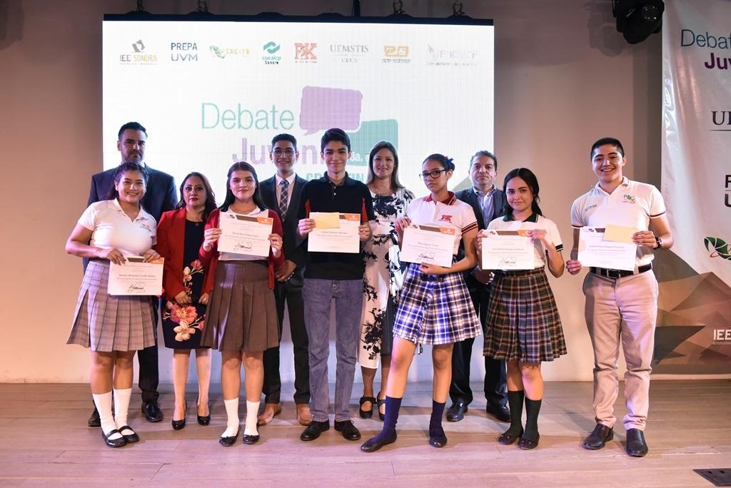 Cecyte gana final de Debate Juvenil 2018