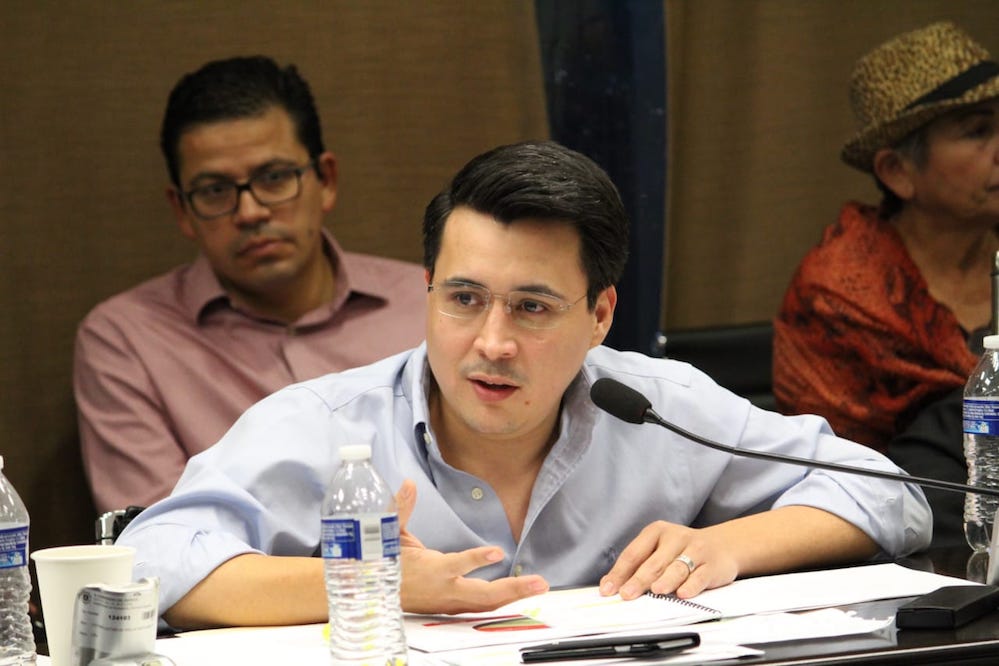 Reitera Eduardo Urbina voluntad para enfrentar retos del Isssteson