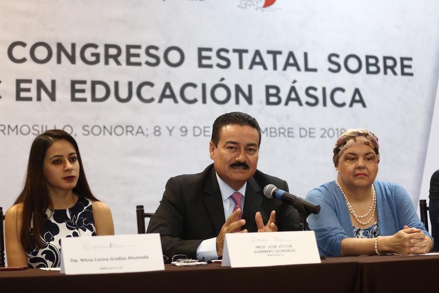 Sonora se consolida en el uso de tecnología en educación: Víctor Guerrero Sonora se consolida en el uso de tecnología en educación: Víctor Guerrero