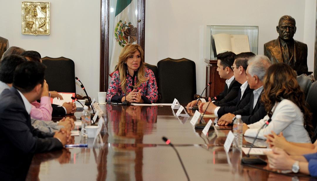 Emprendedores son los motores para avanzar en innovación: Gobernadora Pavlovich