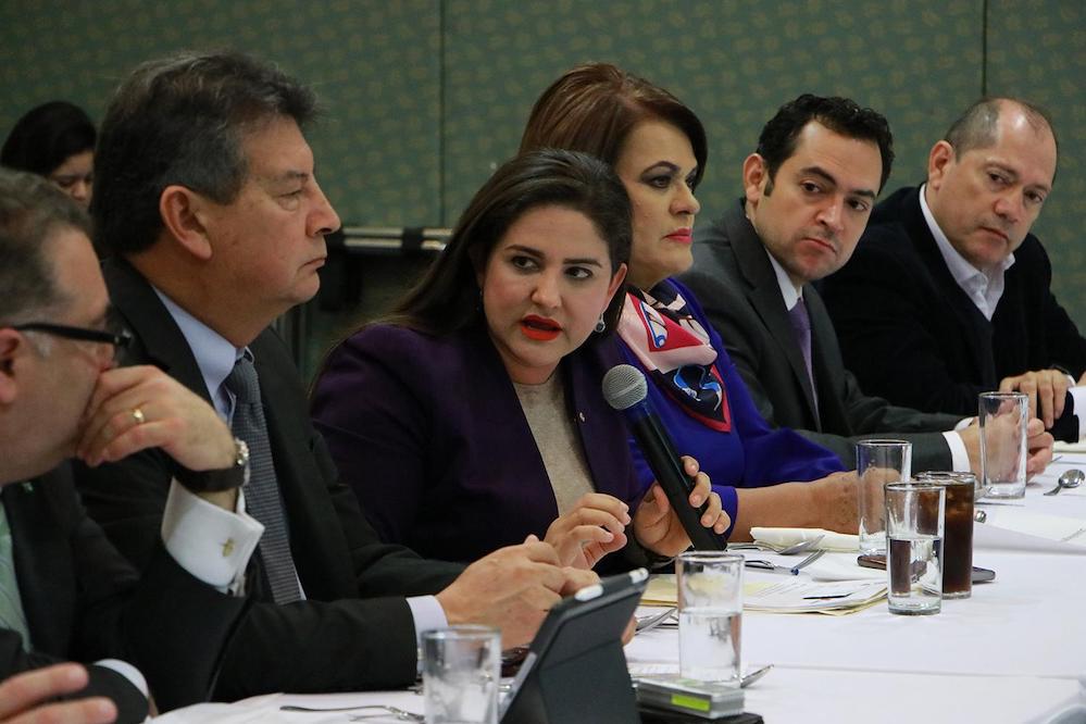Se reúne Celida López con representantes del Banco de Desarrollo de América del Norte