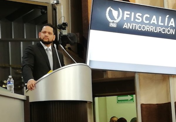 Amparos han retrasado hasta 18 meses la acción de justicia para Sonora: Espinoza