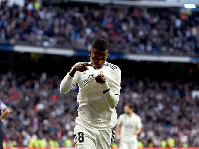 Vinicius saca del bache al Real Madrid