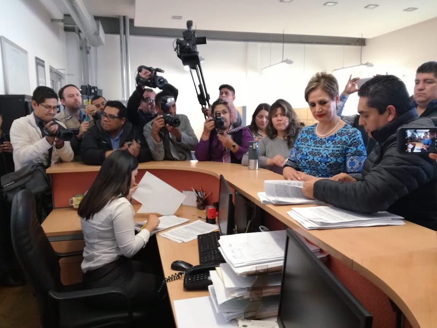 Alcaldesa de Nacozari interpone denuncia ante la FAS en contra de pasada administración