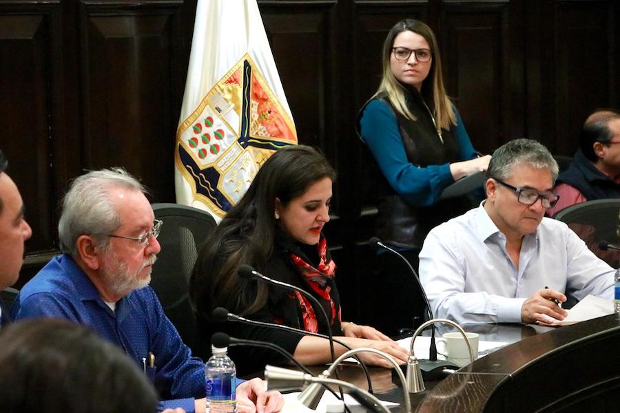 Aprueban en Cabildo avanzar con reestructuración de la Administración Pública Municipal Aprueban en Cabildo avanzar con reestructuración de la Administración Pública Municipal