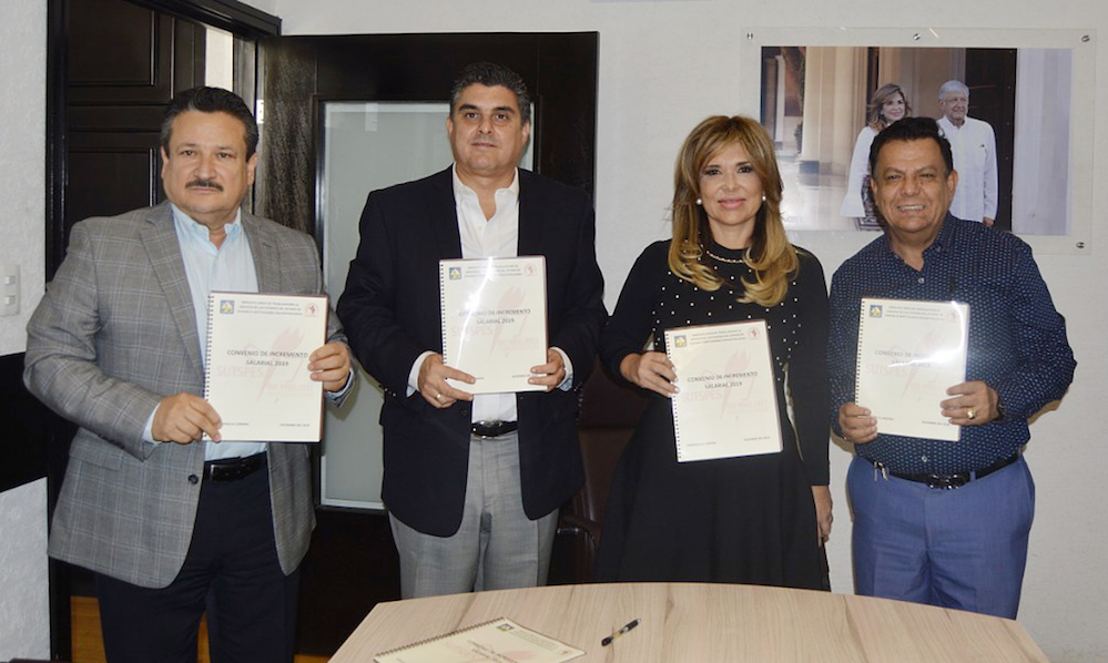 Firma gobernadora Pavlovich convenio Salarial y Contractual con Sutspes