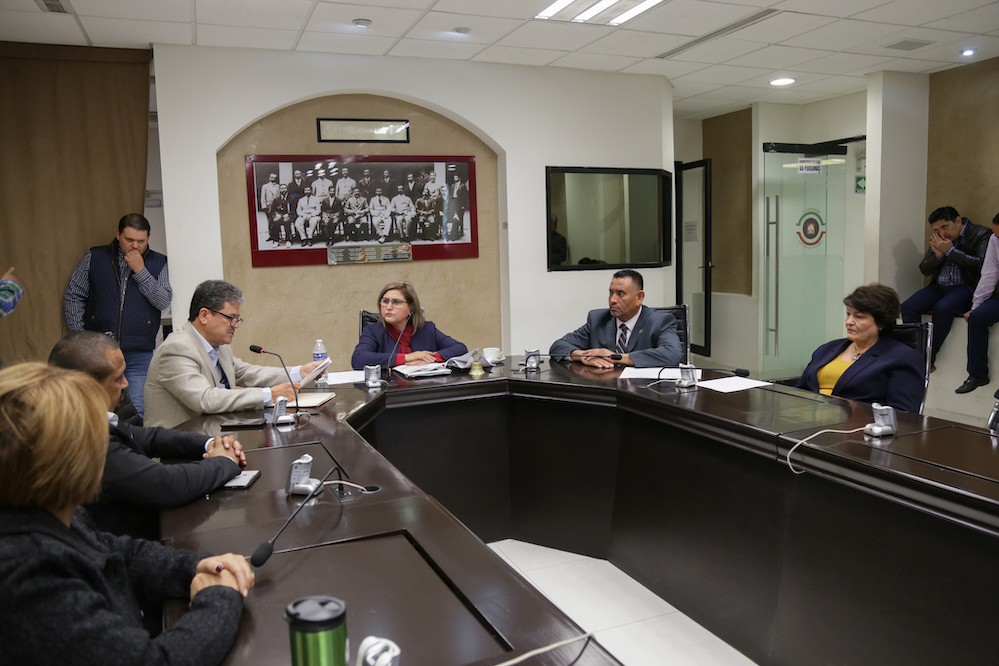 Instalan mesa directiva de la diputación permanente y convocan a sesión extraordinaria﻿