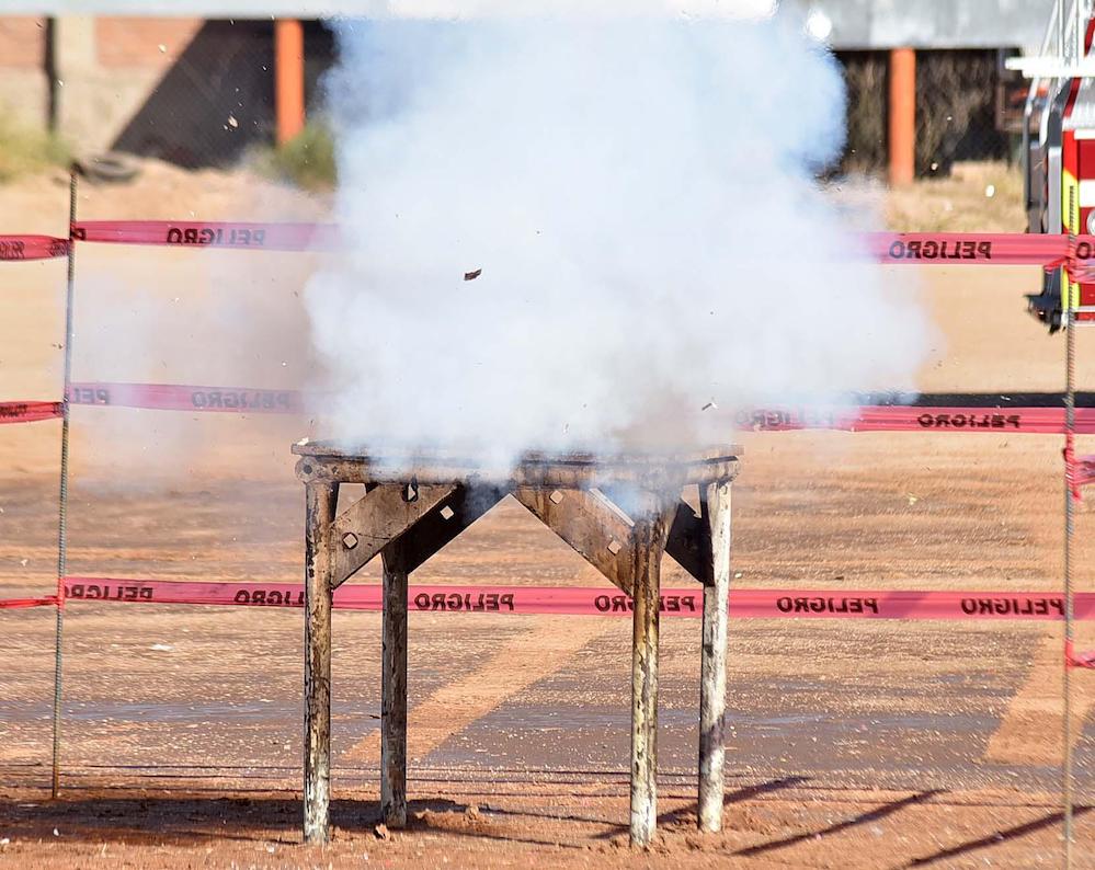 Demuestran daños graves de pirotecnia no permitida Demuestran daños graves de pirotecnia no permitida