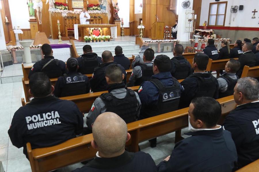 Celebran Día del Policía con emotiva misa Celebran Día del Policía con emotiva misa