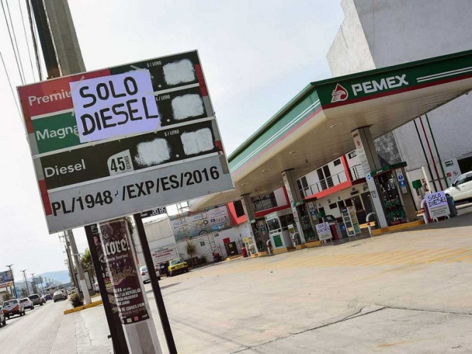 Congreso llama a titulares de SHCP, Sener, Pemex por falta de gasolina Congreso llama a titulares de SHCP, Sener, Pemex por falta de gasolina