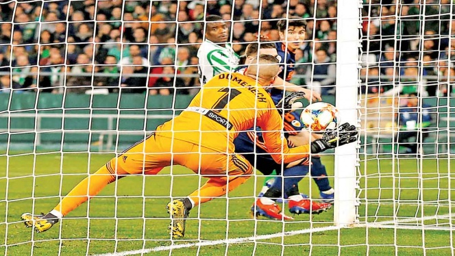 El VAR concede gol olímpico El VAR concede gol olímpico