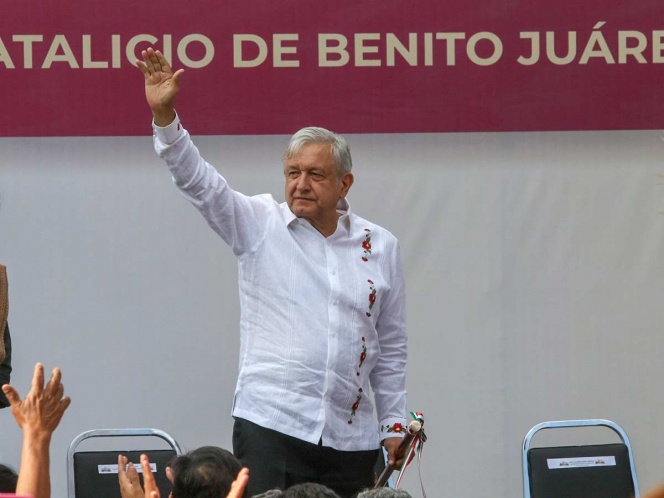 López Obrador reitera derogación de reforma educativa