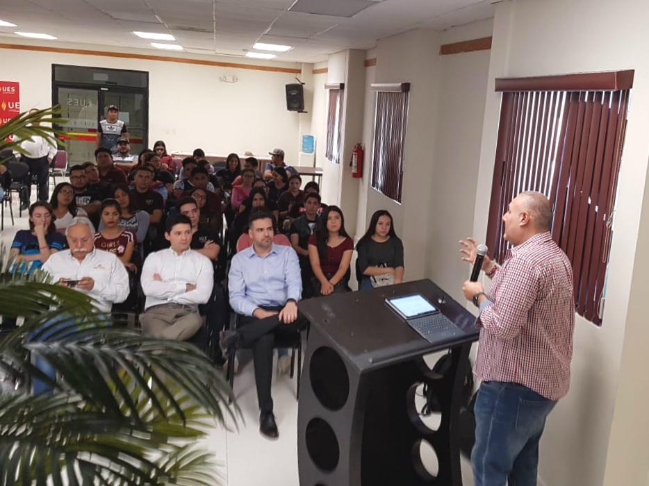 Fomenta IEE Sonora el diálogo con jóvenes a través de los “Foros Democráticos Enccívica”