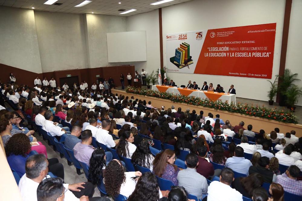 Refrendan compromiso Gobierno del Estado y SNTE para fortalecer la escuela pública