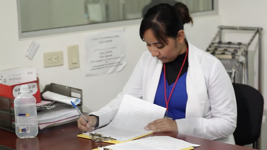 Ana Dolores, de origen Mayo ayuda a mujeres maltratadas en el HG de Navojoa