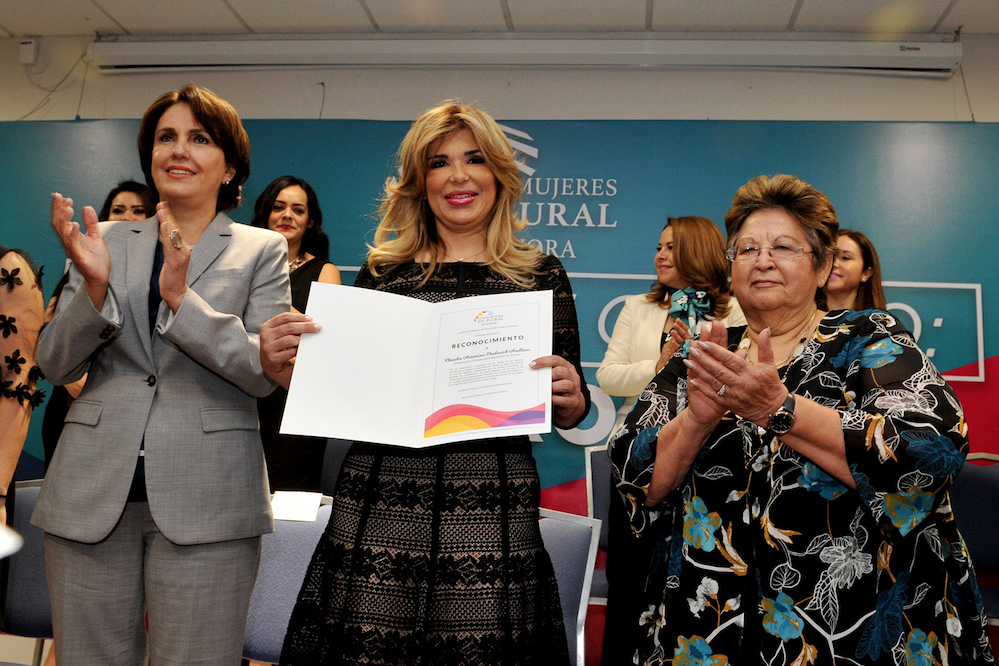 Reconocen impulso de la Gobernadora a la participación de la mujer