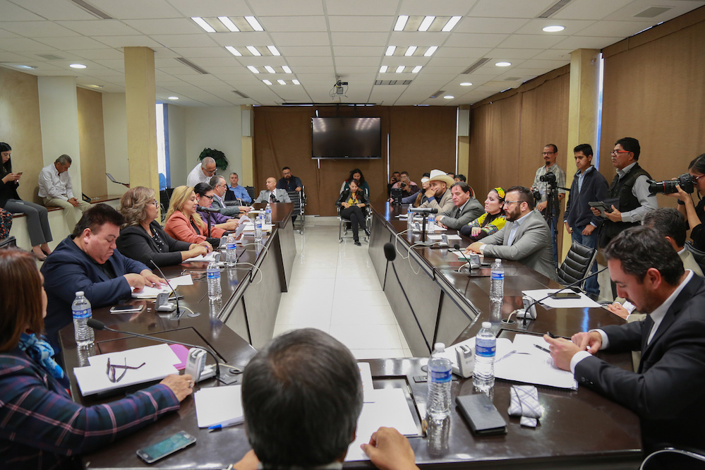 Aprueban dictamen para proveer seguro de vida a pescadores