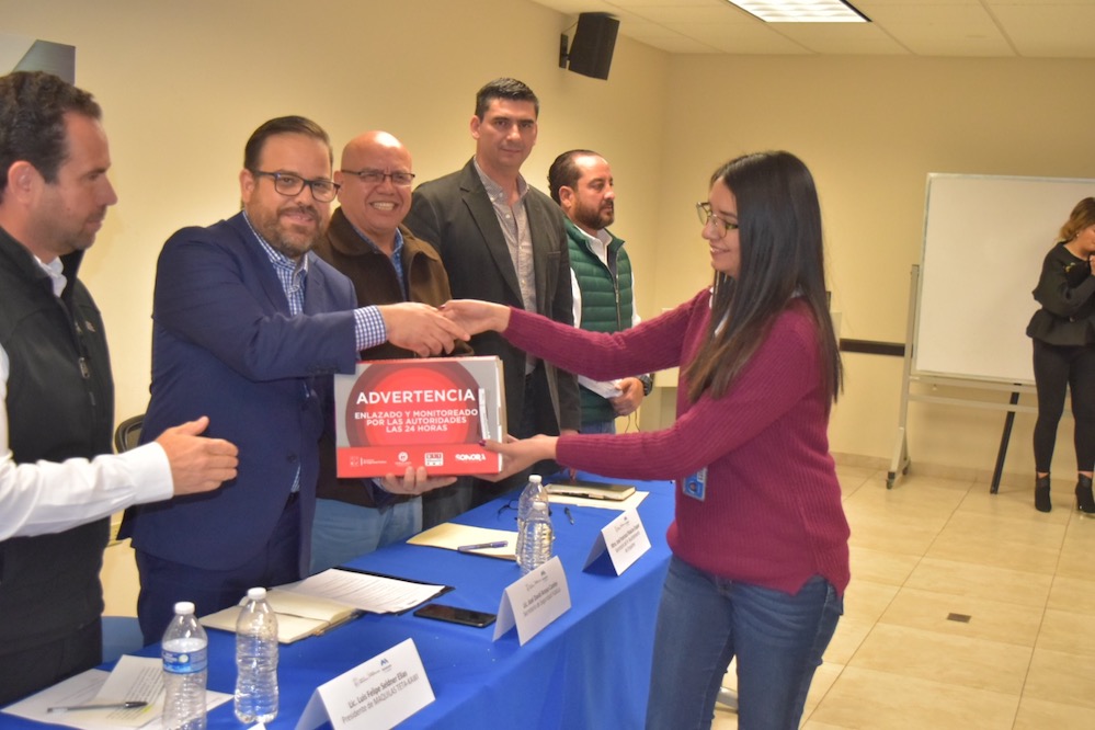 Firma SSP convenio de colaboración interinstitucional con Maquilas Teta-Kawi