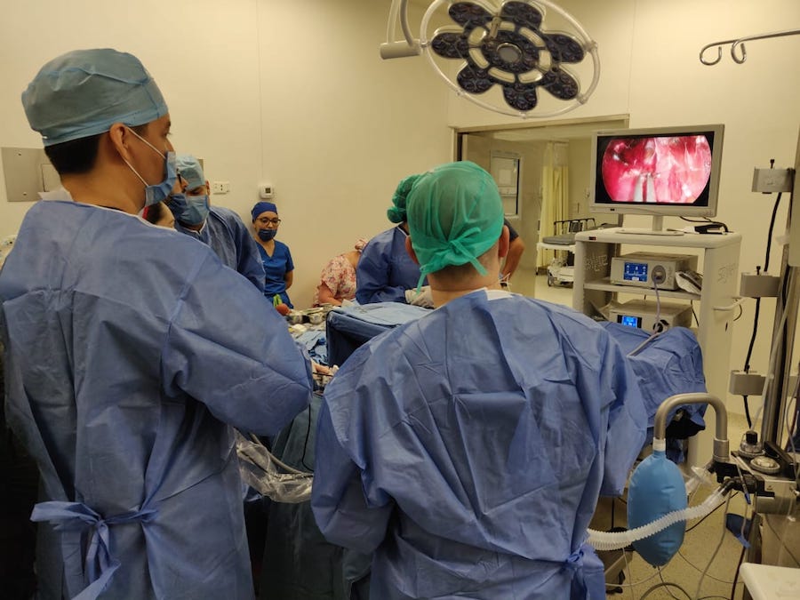 Extirpan por primera vez en Sonora la tiroides, libre de cicatriz visible: Salud Sonora