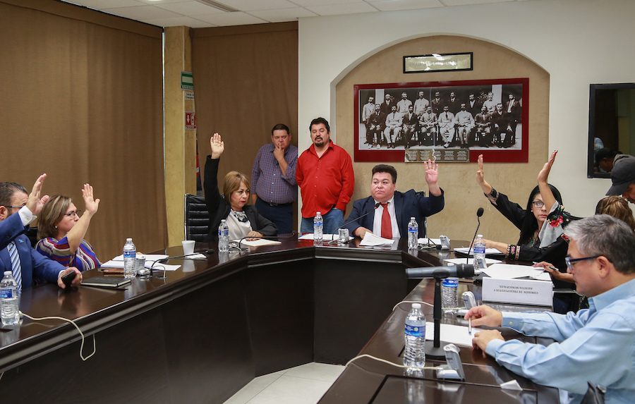 Aprueban proyectos de dictamen sobre ingresos y presupuestos