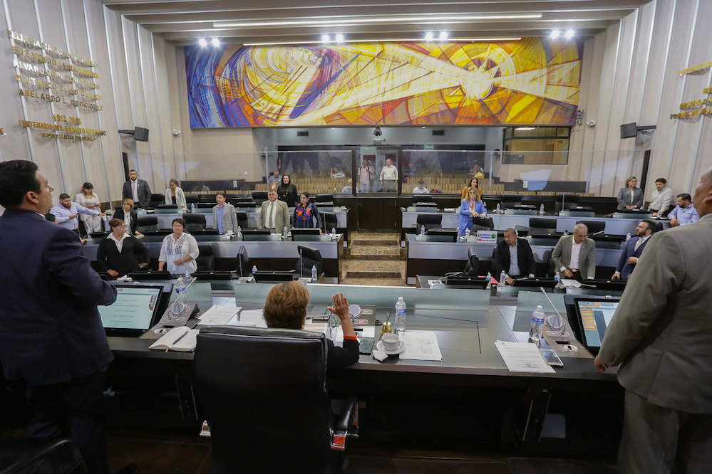 Presentan proyecto de ley a favor de jubilados y pensionados de Servicios Educativos