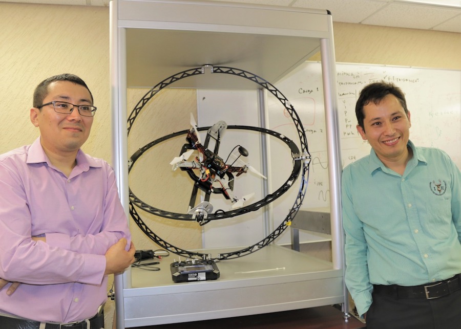 Reconocen a hermanos por su trayectoria estudiantil y profesional en el ITH