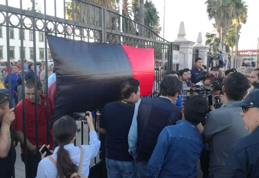 Estalla huelga en la UNISON