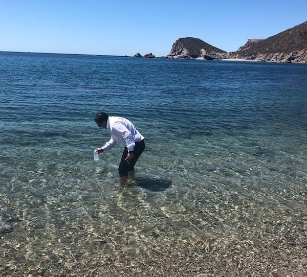 Llama Salud Sonora a evitar bañarse en canales y ríos