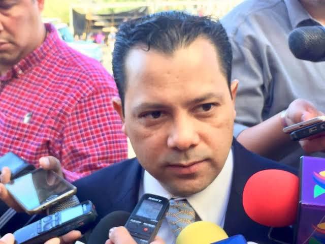 Vergüenza internacional alcalde de MORENA en Bácum: Ernesto De Lucas