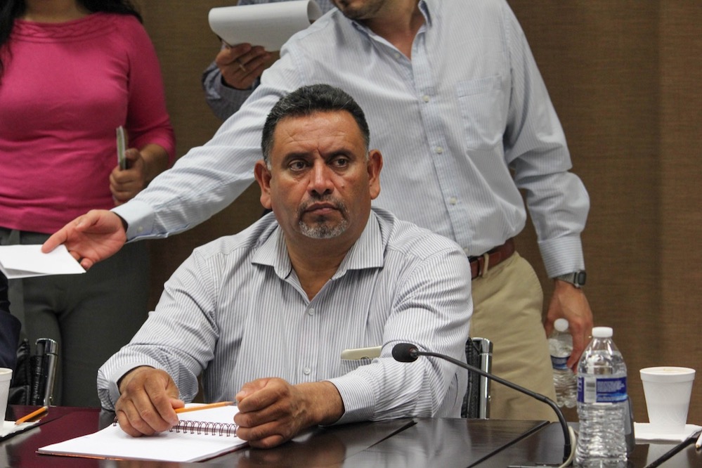 Diputado Carlos Navarrete busca garantizar derechos laborales para los sonorenses