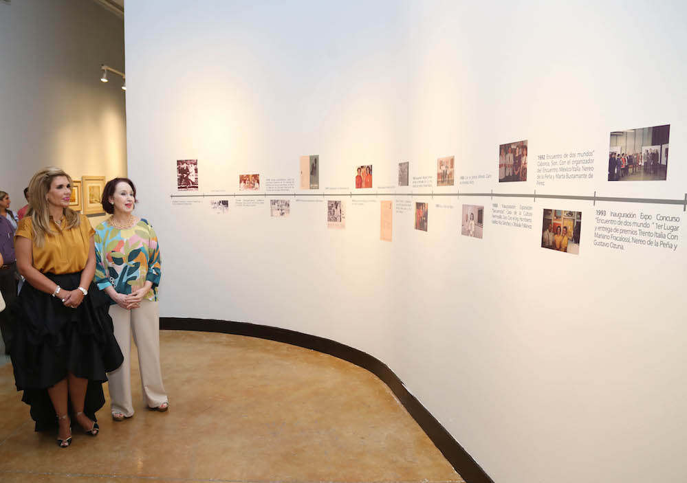 Asiste Gobernadora Pavlovich a exposición La Casa Irracional de Pedro Friedeberg Asiste Gobernadora Pavlovich a exposición La Casa Irracional de Pedro Friedeberg