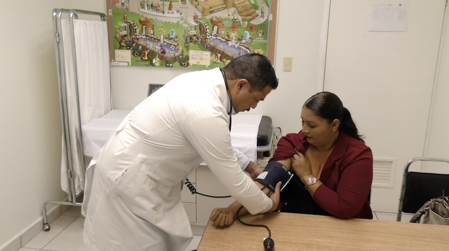 Estilo de vida saludable contra la Hipertensión Arterial: Salud Sonora