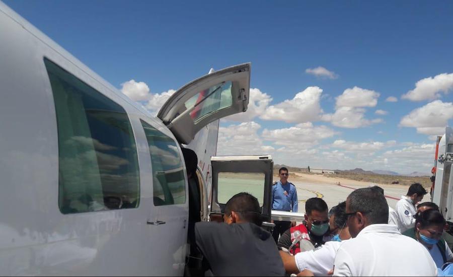 Realiza Salud Sonora traslado aéreo de hombre con quemaduras a Obregón