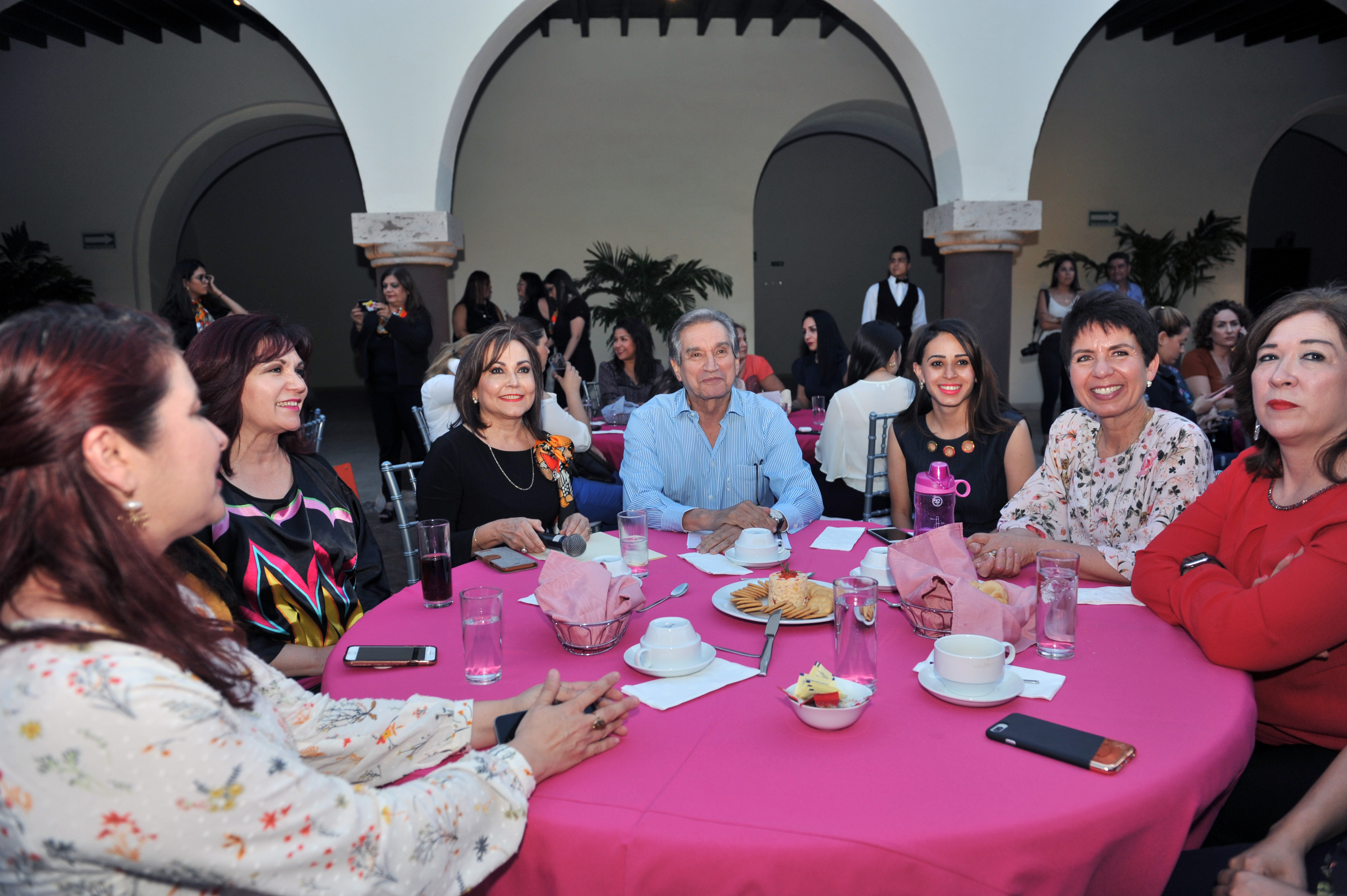 Lanza convocatoria Secretaría de Economía Aceleración de Empresas de Mujeres con Base Tecnológica 2019