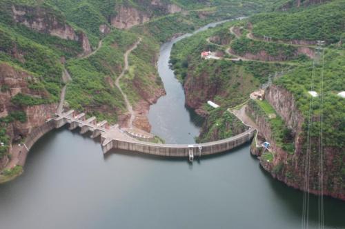 El agua: mercancía o bien estratégico para el desarrollo El agua: mercancía o bien estratégico para el desarrollo
