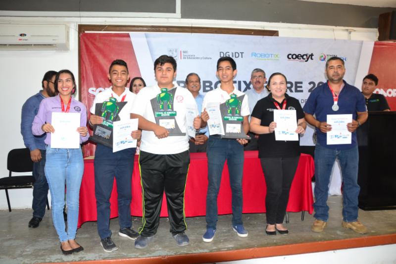 Aumenta la participación de los estudiantes en Competencia RobotiX Faire