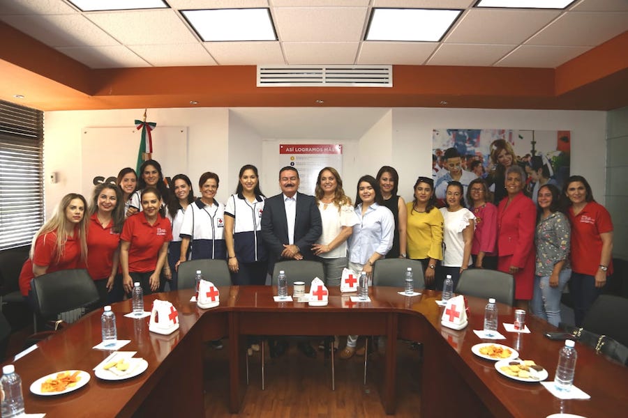 Se suma SEC a boteo de colecta anual de Cruz Roja Se suma SEC a boteo de colecta anual de Cruz Roja