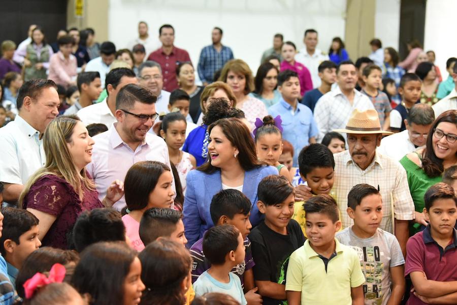 Presenta alcaldesa Celida López el programa “Tutor Afectivo”