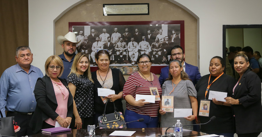 Entrega el Poder Legislativo apoyo económico a las “guerreras buscadoras”