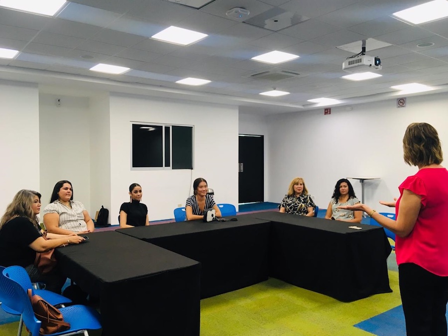 Alumnas de la Universidad de Arizona reconocen el trabajo que se realiza en Sonora a favor de las mujeres