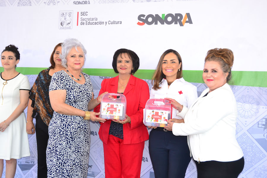Fortalecen trabajo institucional SEC y la delegación Sonora de Cruz Roja Mexicana