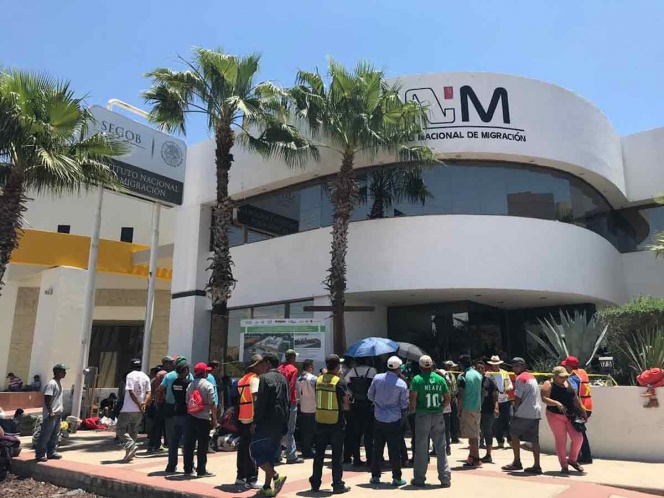 Detienen en Sonora a organizador de caravanas migrantes