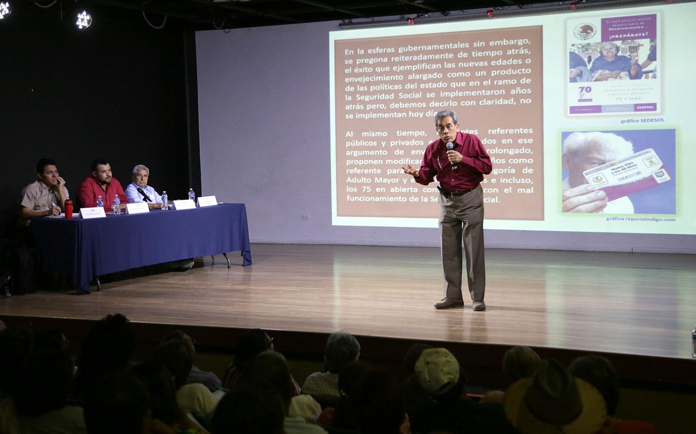 Consultan sobre iniciativa para garantizar pensiones del sector educativo