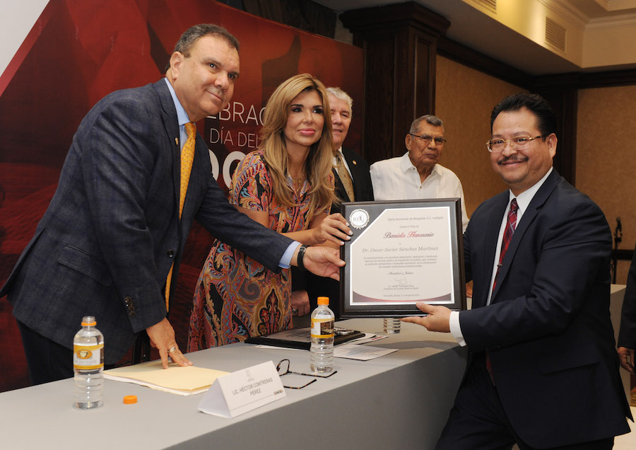 Llama Gobernadora a Abogados a trabajar en beneficios para los sonorenses