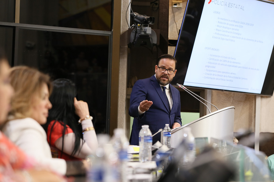 Comparecen ante el Pleno titulares de las secretarías de Seguridad Pública y de Gobierno