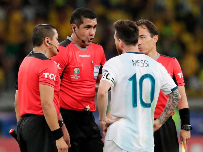 Messi arremete contra el arbitraje: Brasil manda en Conmebol