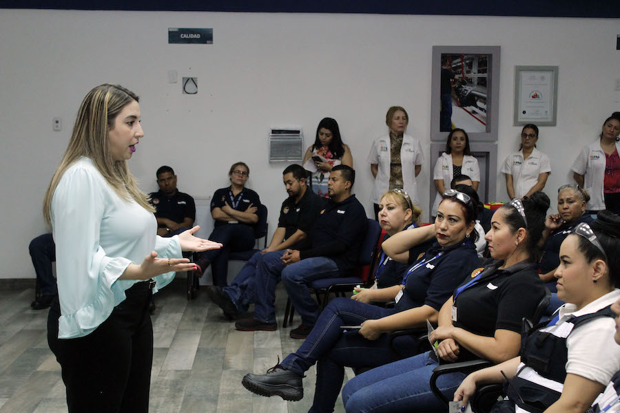 Llevan programa Viviendo la discapacidad a sector empresarial